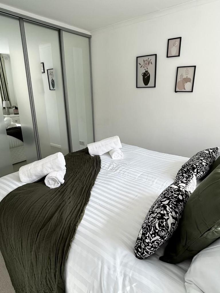 Stylish 3 Bed House Hitchin Villa Bagian luar foto
